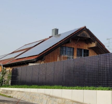 C.A.R.M.E.N.-WebSeminar „Wärme vom Dach – Solarthermie, PV & PVT“